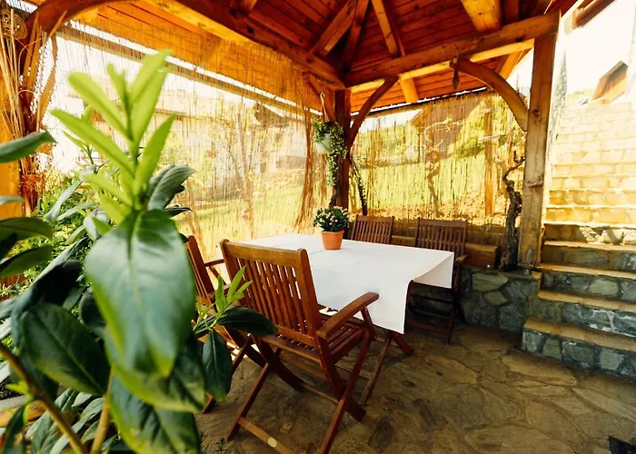 Zidanica Bahor Holiday home *